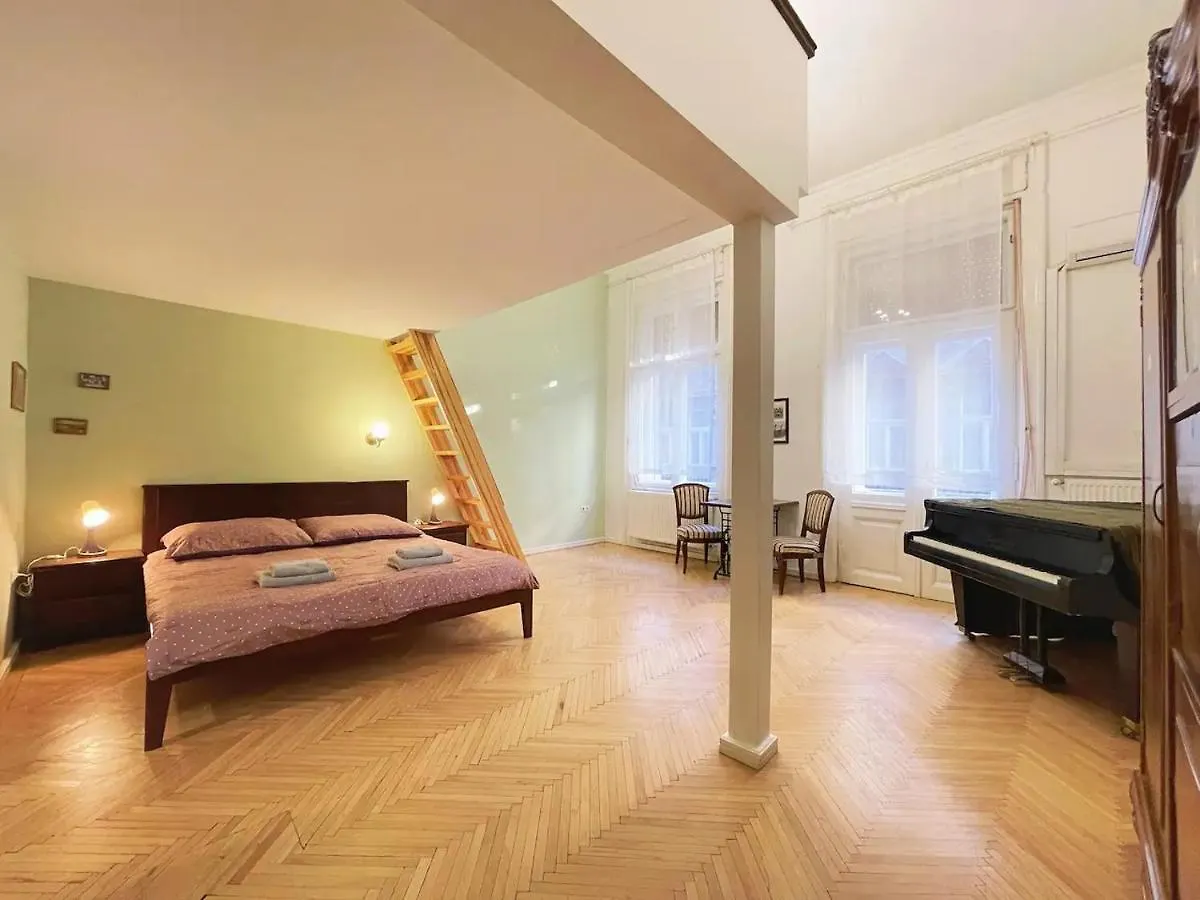 Zajazd A10 Budapest Center Aparthotel