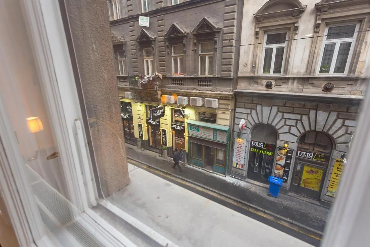 A10 Budapest Center Aparthotel Zajazd